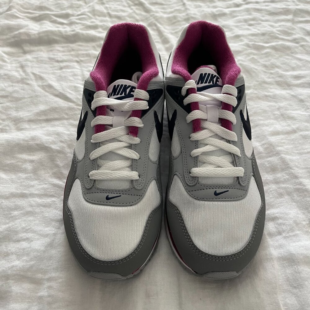 Nike Women's Air Max Correlate Sneakers - Picture 2 of 6